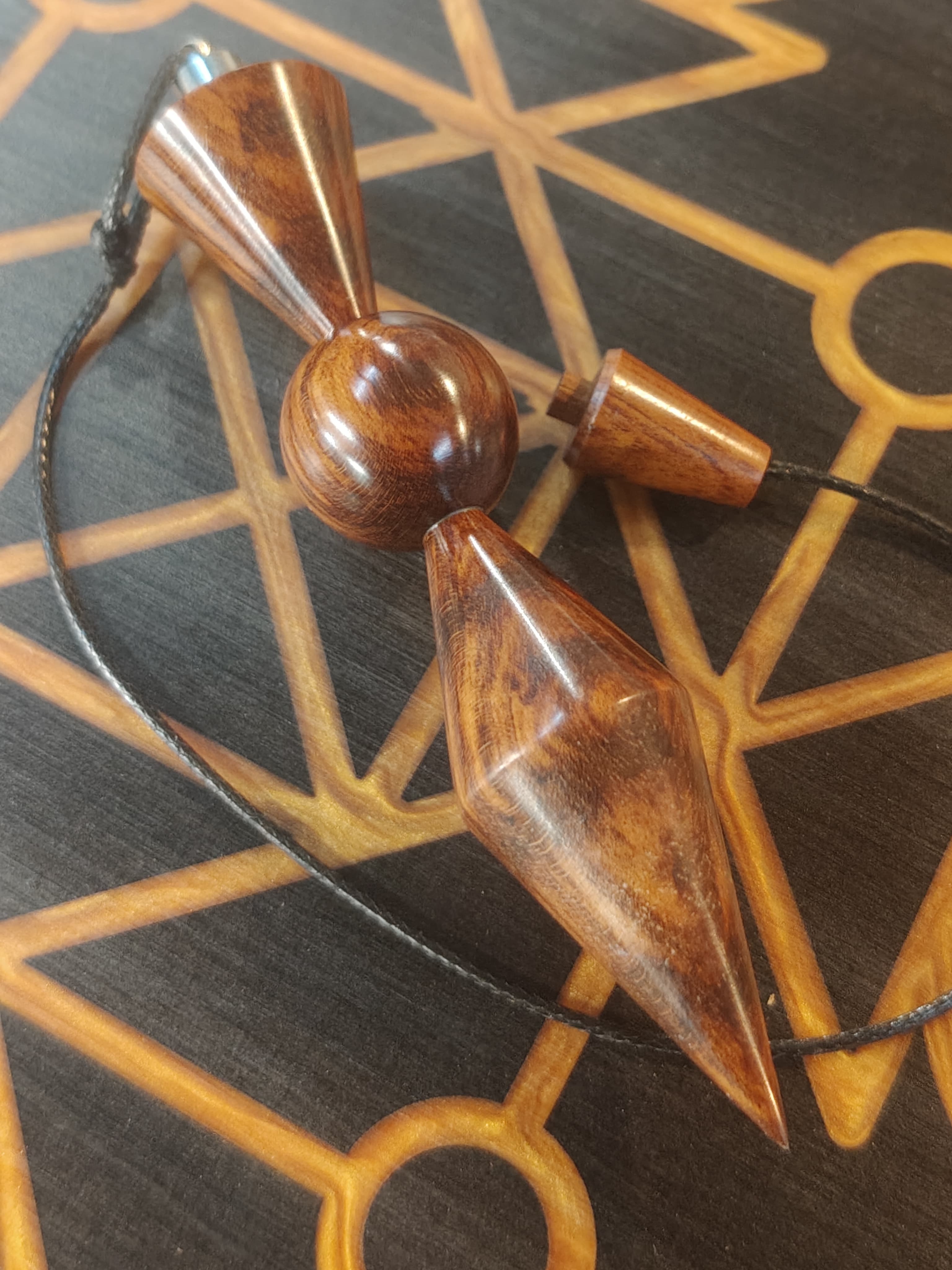 Pendolo Orion Legno Serpente